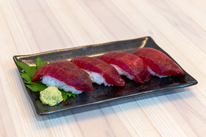 Fresh Bluefin Tuna Nigiri (4 pieces)
